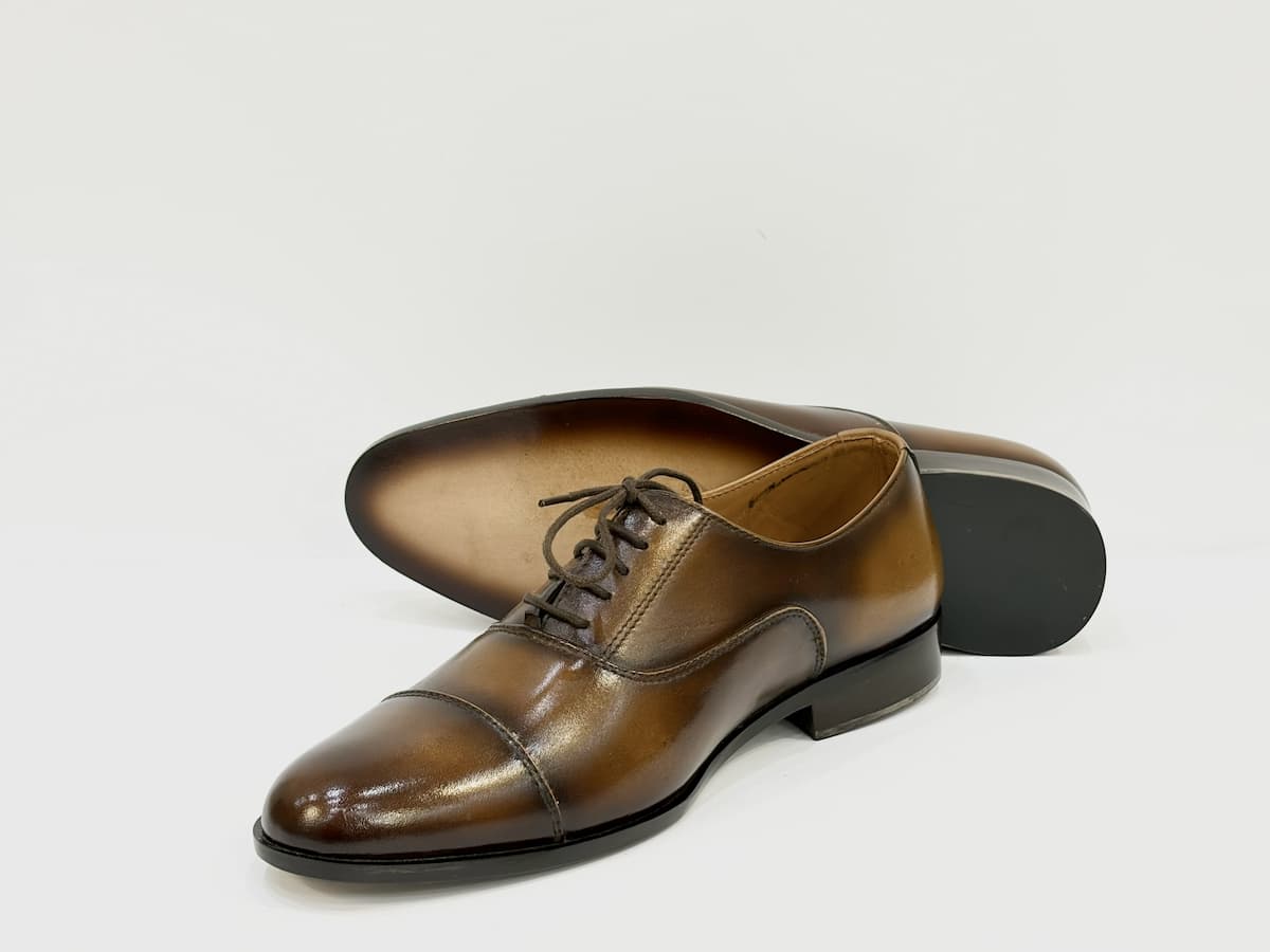 Caiman Bold Brown