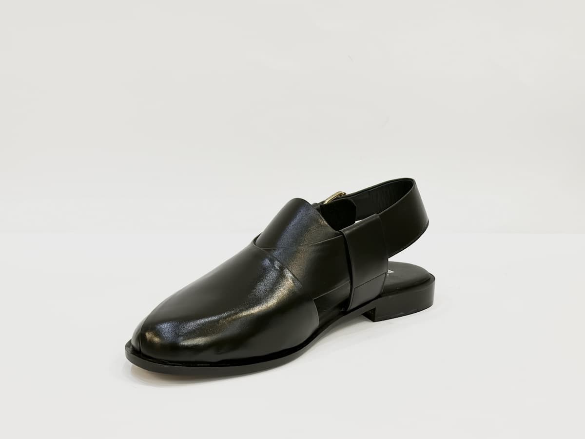 Black Classical Chappal